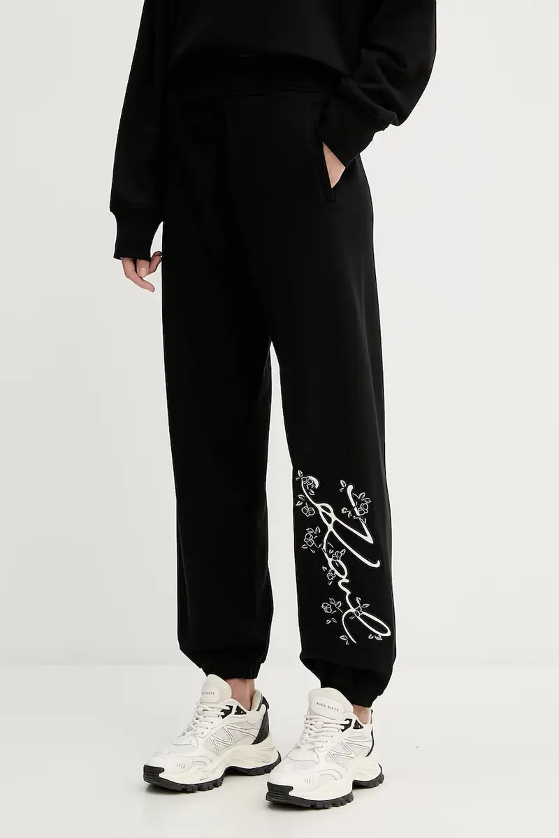 pantaloni tuta donna colore nero con applicazione A3W10009