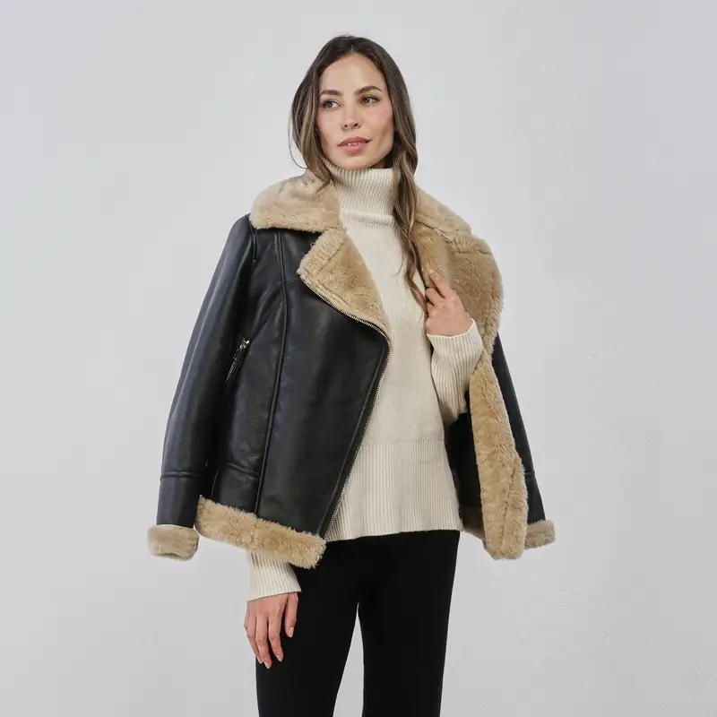 Giacca marrone modello montone da donna con interno in peluche