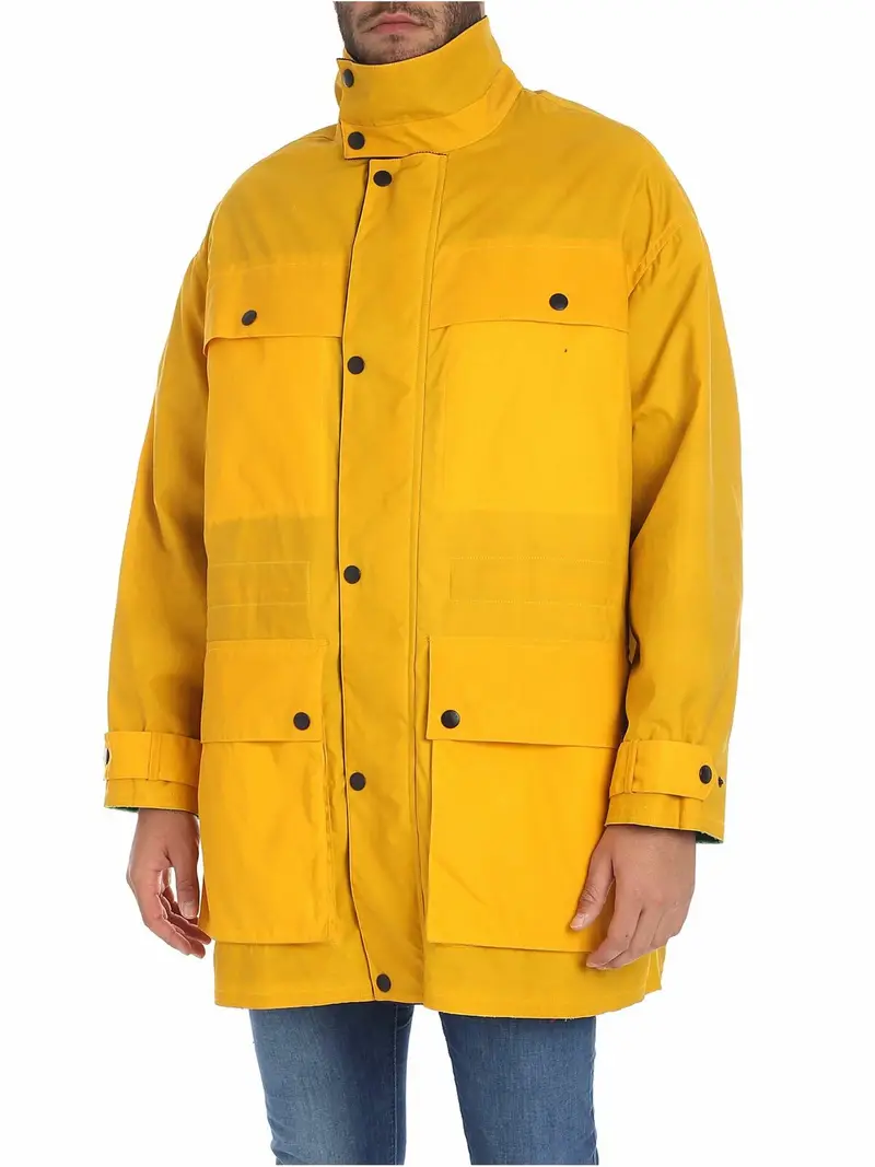 Cappotto giallo in tessuto