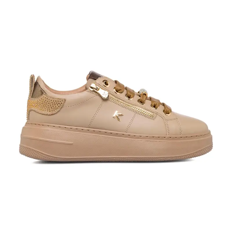 Sneakers beige da donna con suola platform e logo