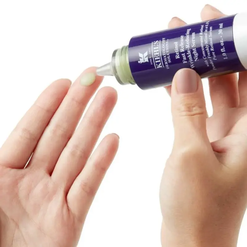 KIEHL'S - Sieri Retinol Fast Release Wrinkle-Reducing Night Serum - Trattamento antietà pelli mature, Crema antirughe, Siero antirughe miniatura 3