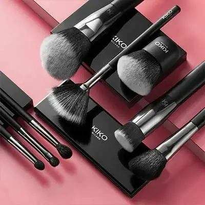 KIKO Milano Face 05 Round Foundation Brush | Pennello Dal Taglio Piatto Per Prodotti Liquidi O In Mousse, Fibre miniatura 3