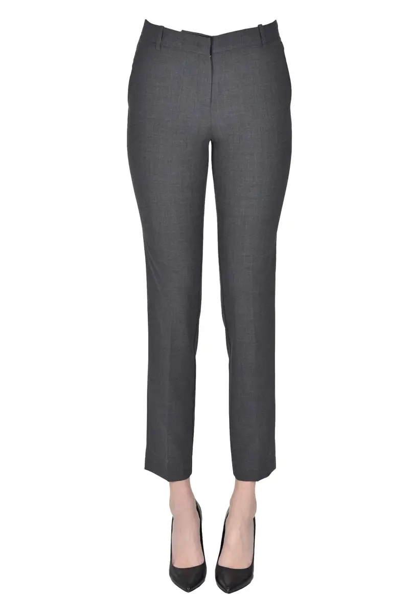 Pantaloni a sigaretta