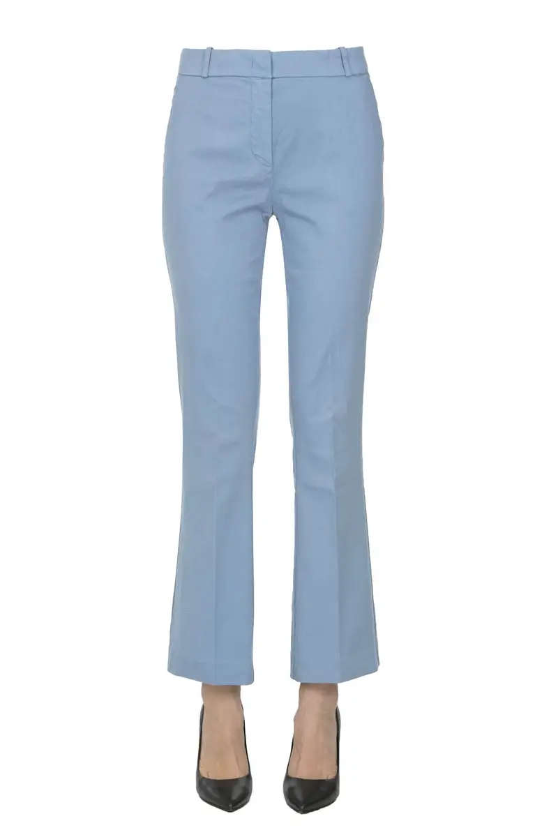 Pantaloni a trombetta