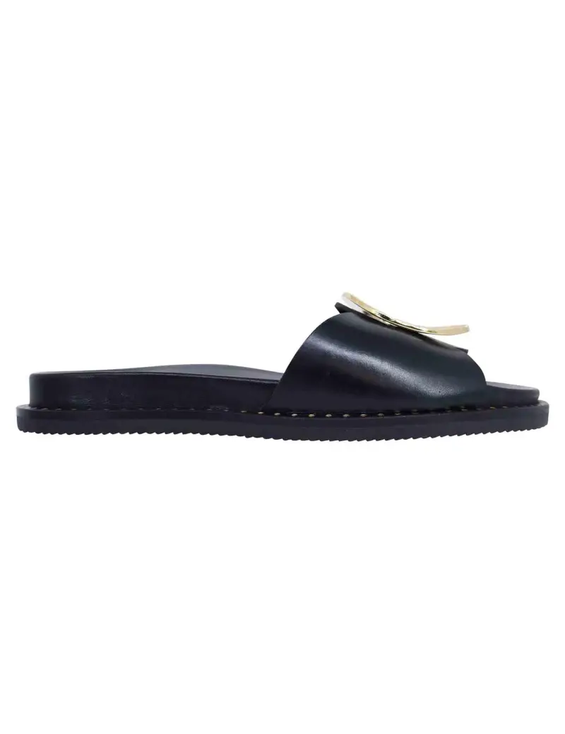 Sandali donna flat in pelle nera con fussbett e fibbia in oro Donna K652 001
