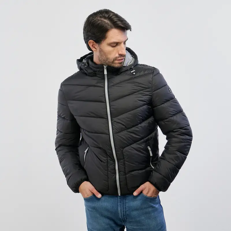 Piumino nero da uomo con zip e cappuccio