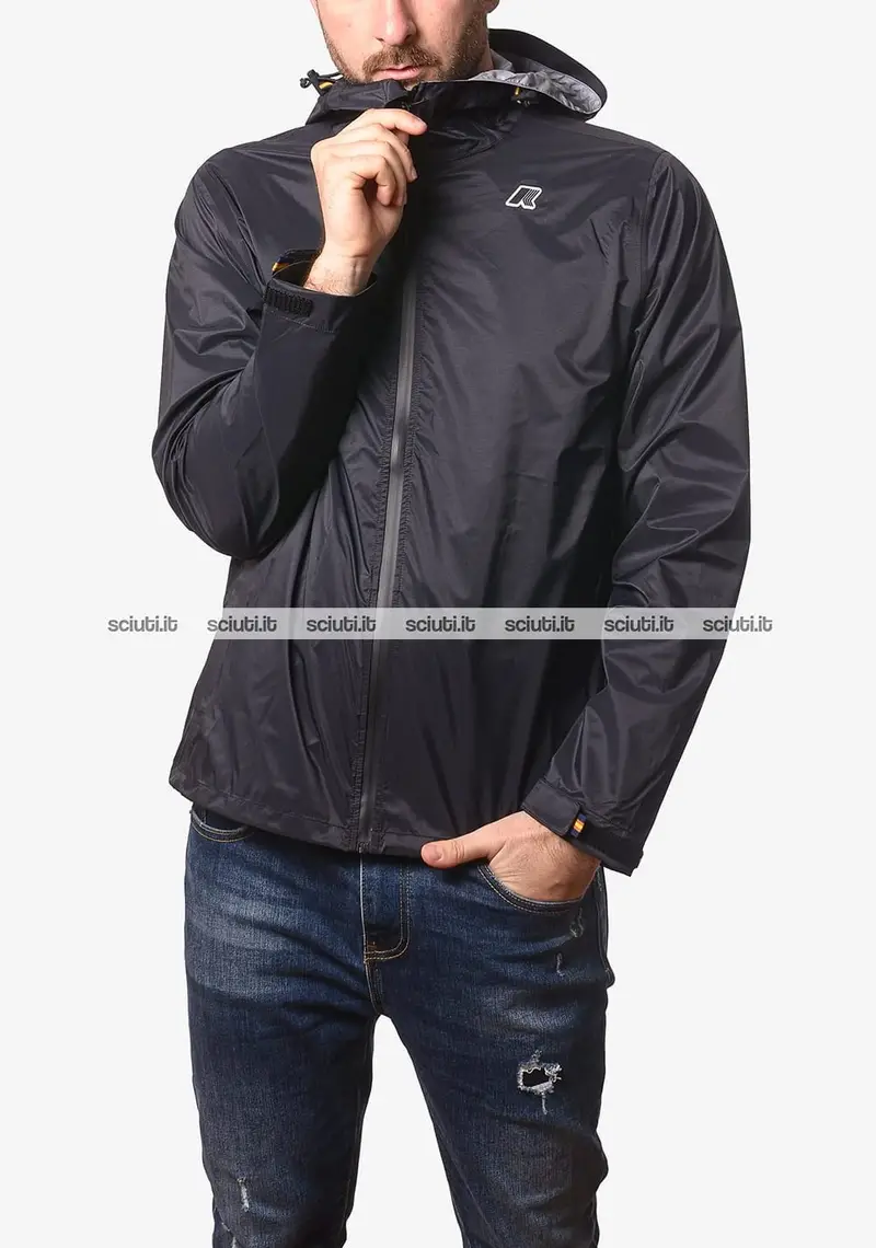 Giubbotto Kway uomo nero ultaleggero Charmain Travel