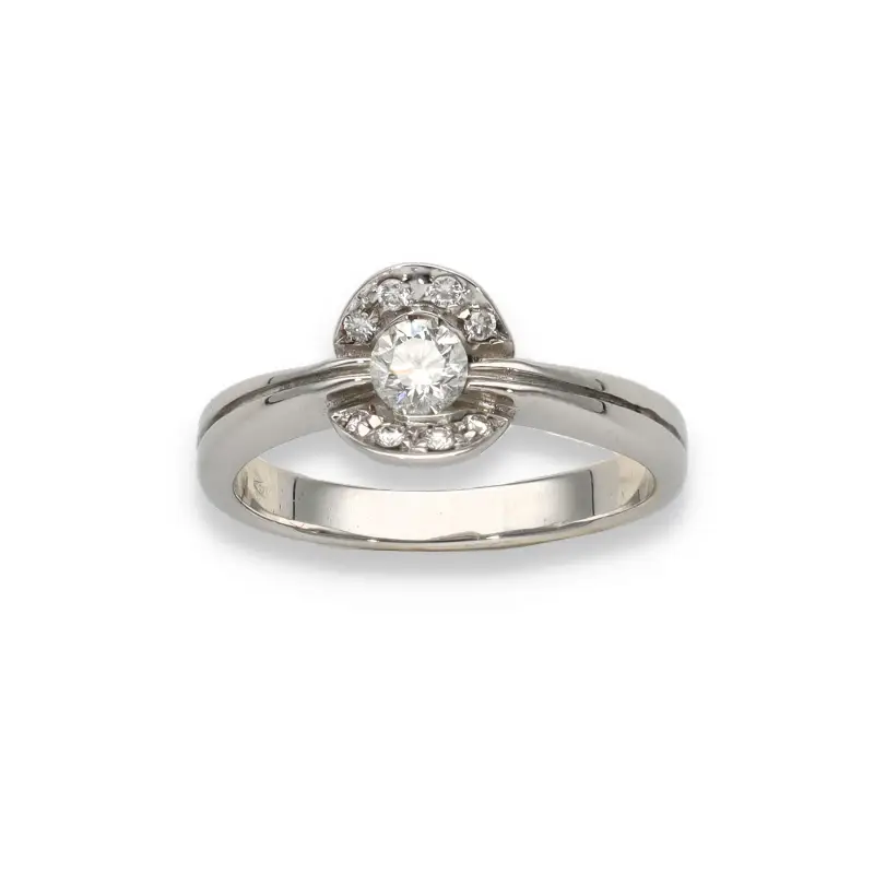 Anello conchiglia in oro bianco e diamanti