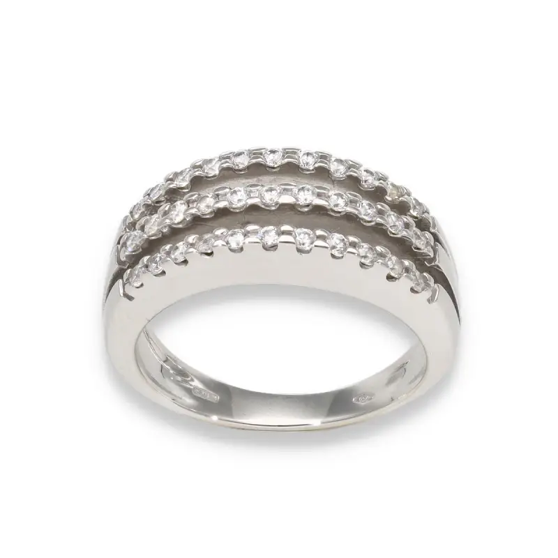 Anello fascia oro bianco e diamanti