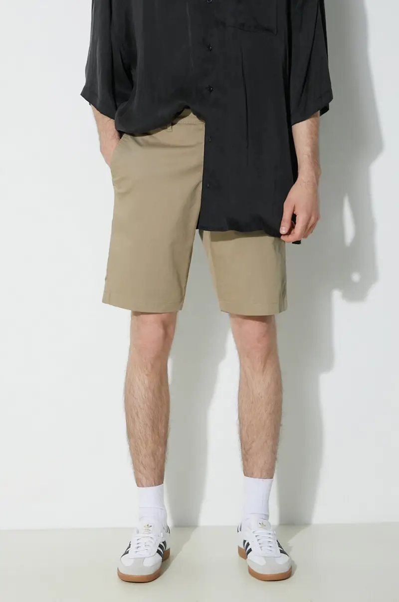 pantaloncini uomo colore verde