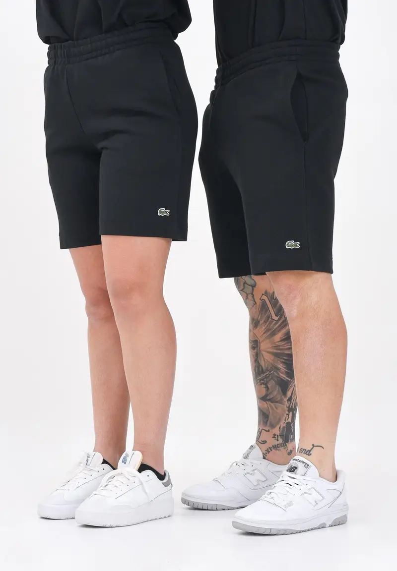 LACOSTE Shorts sportivo nero per uomo e donna con logo