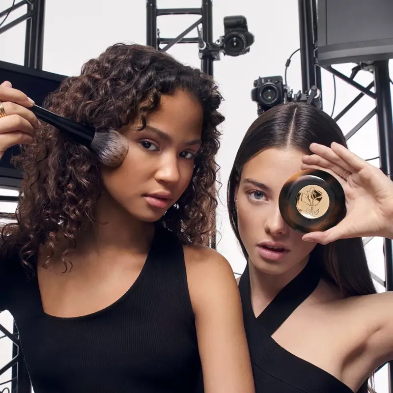 Viso Teint Idole Ultra Wear C.E. Skin Transforming Highlighter 02 Medium Glow - Illuminante viso miniatura 4