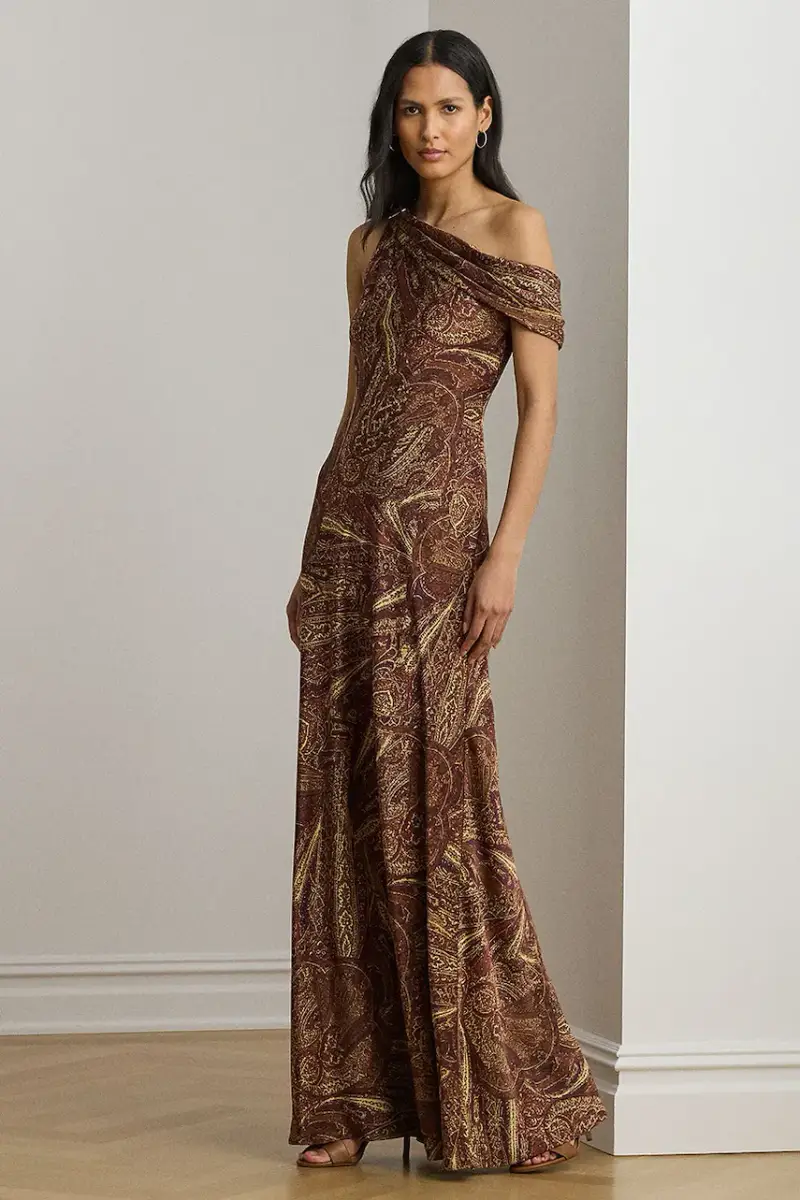 vestito colore marrone 253979869