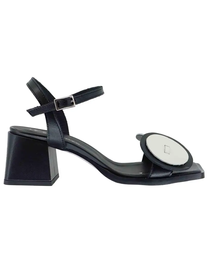 Le Bohemien Sandali donna in pelle nera con accessorio Donna T5007 1