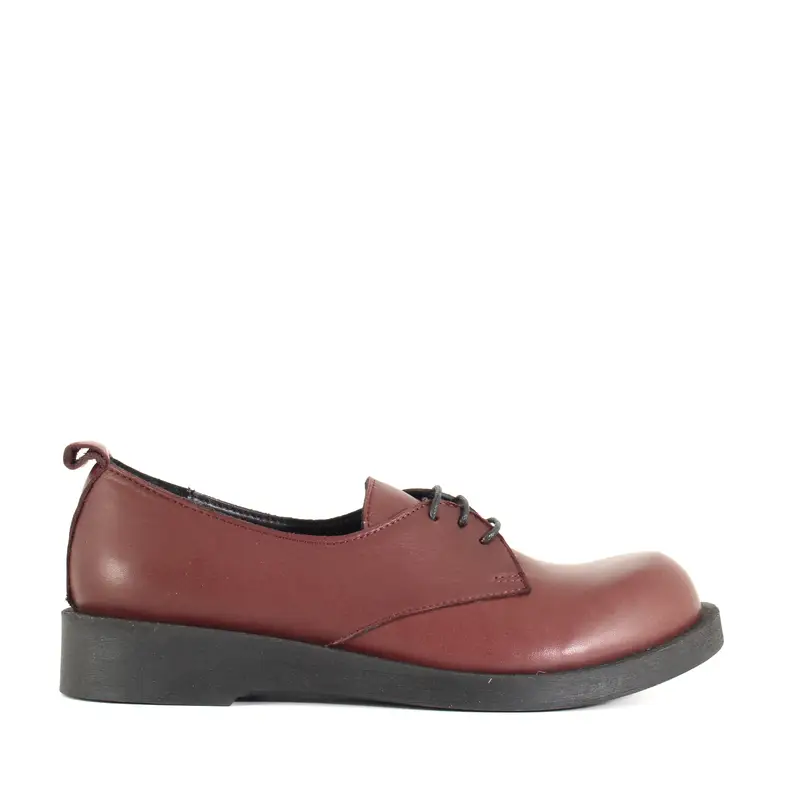 Stringata April Bordeaux