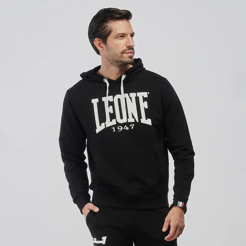 Felpa sportiva nera da uomo con cappuccio e maxi logo