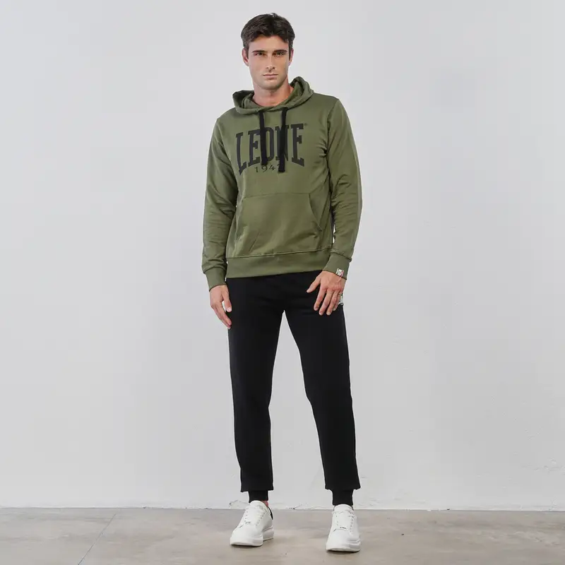 Pantaloni lunghi neri sportivi da uomo con polsini