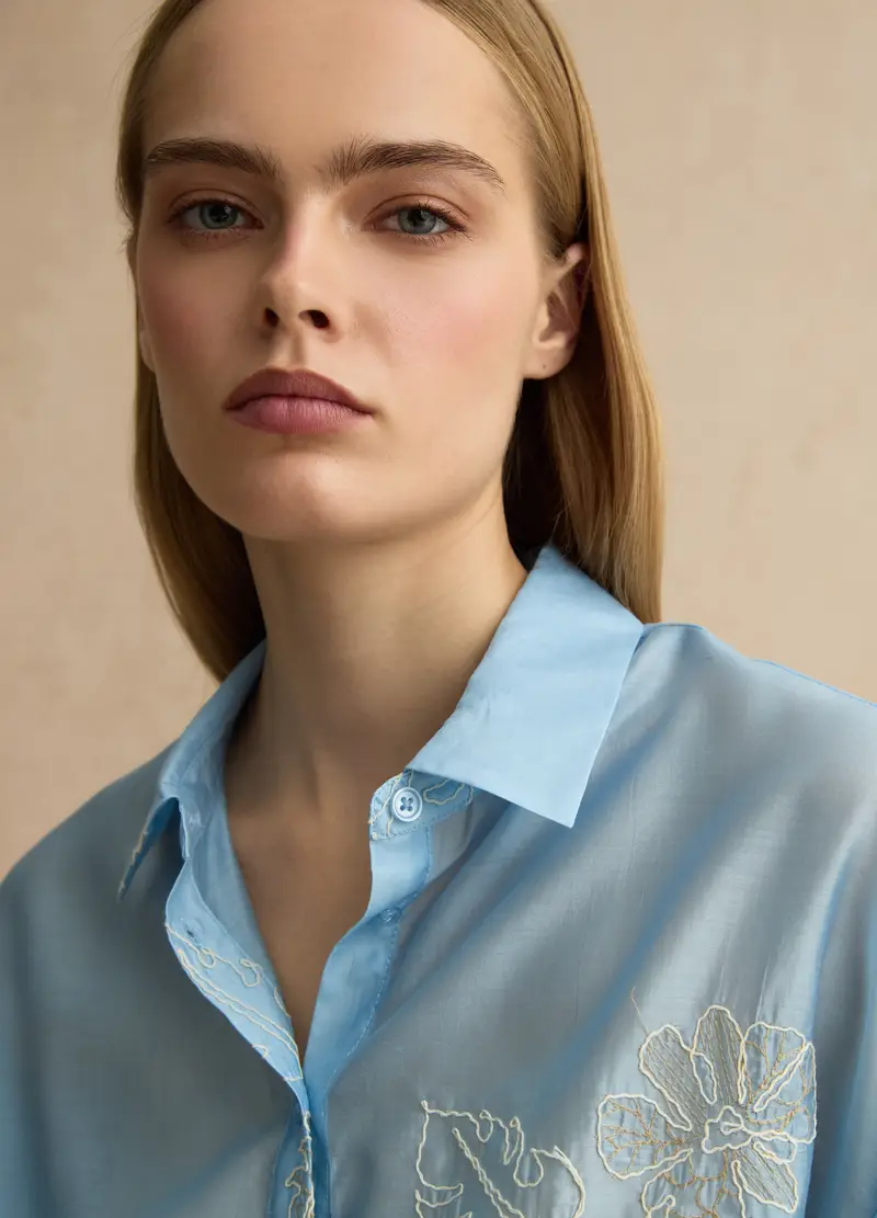 Camicia In Misto Lyocell Azzurra Regular Fit Con Ricami Floreali, Donna, Azzurro