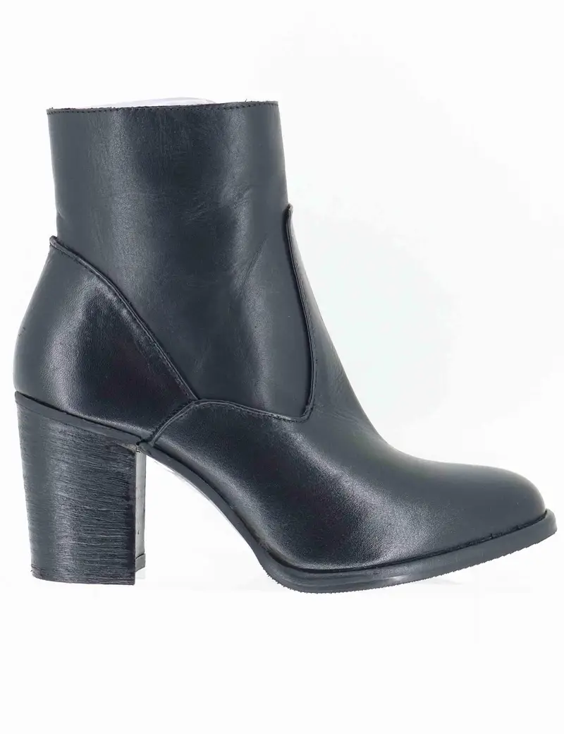 Stivaletti in pelle nera Donna 9754SILM 001