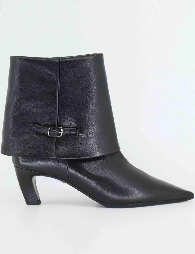 Stivaletti in pelle nera Donna C462B 001