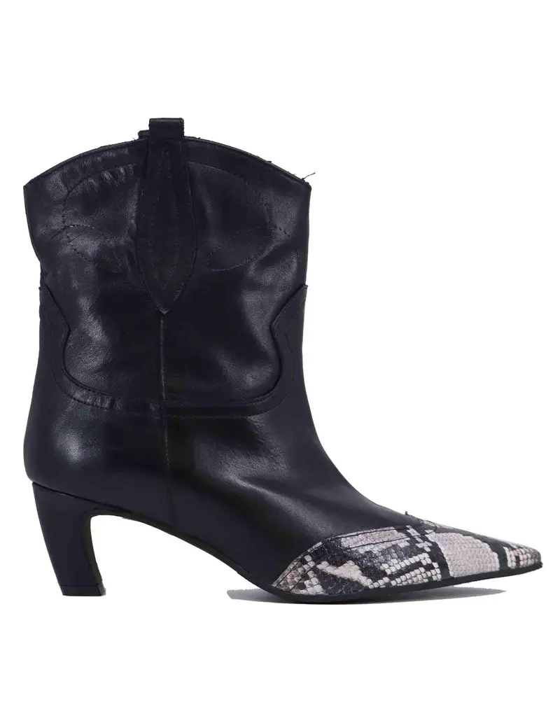 Stivaletti texani donna in pelle nera Donna C452B 001