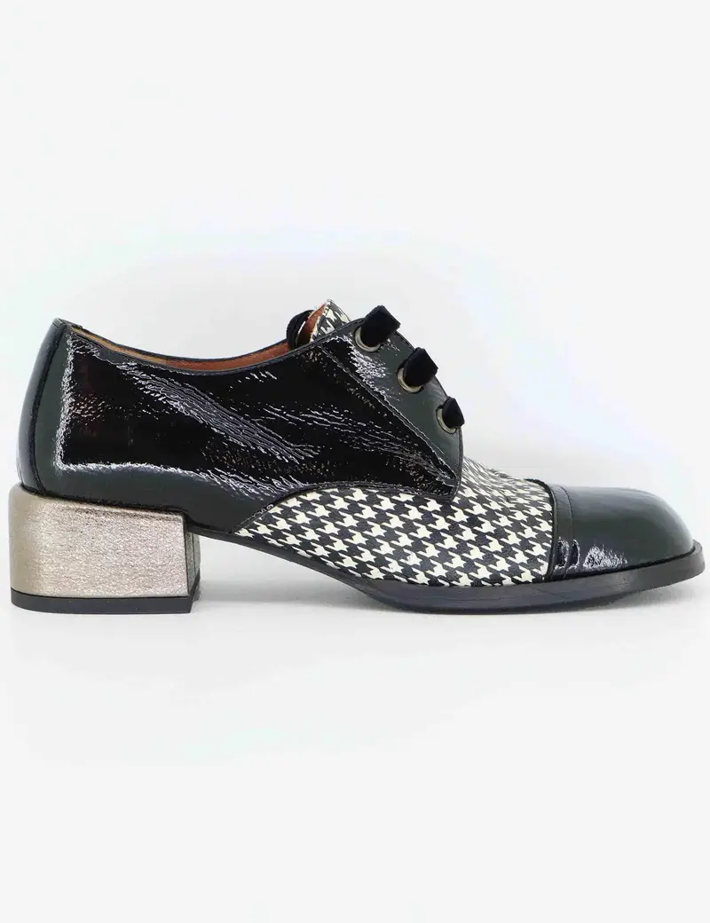 Stringate in pelle nera Donna 9532GL 001