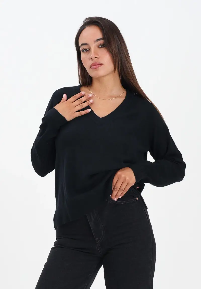 Maglioncino con scollo a V nero da donna miniatura 2