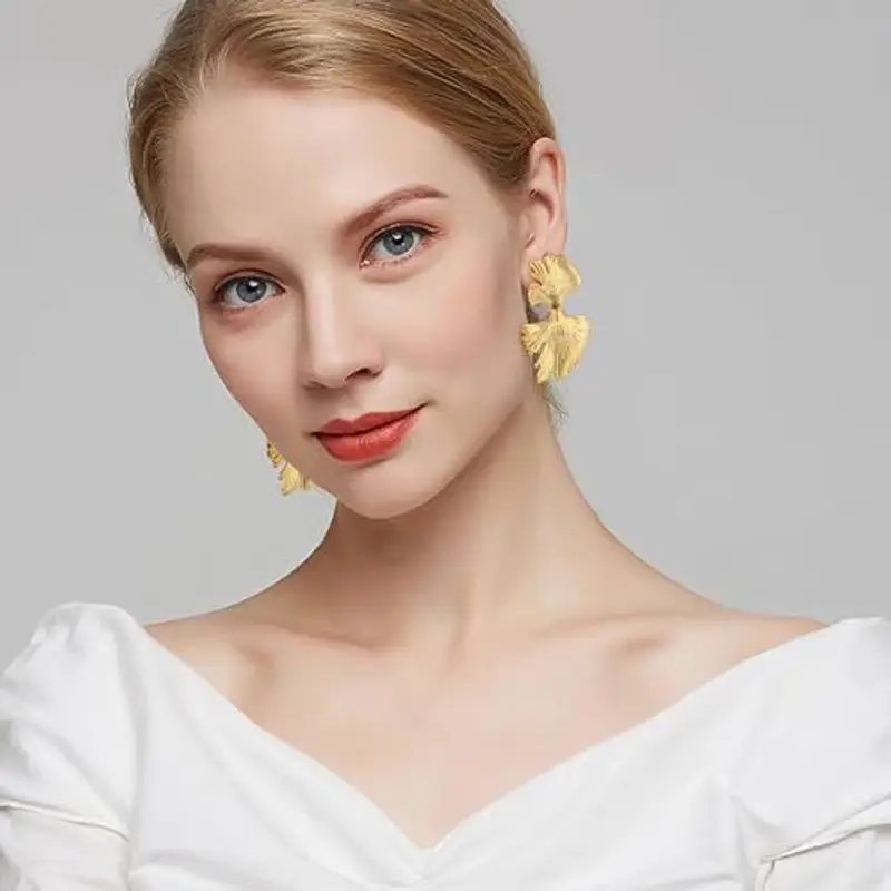 LILIE&WHITE Orecchini Dorati a Foglia - Design Elegante e Moderno, Antiallergici e Resistenti alla Perdita di Colore, Regalo per Compleanni, Anniversari e Occasioni Speciali miniatura 2
