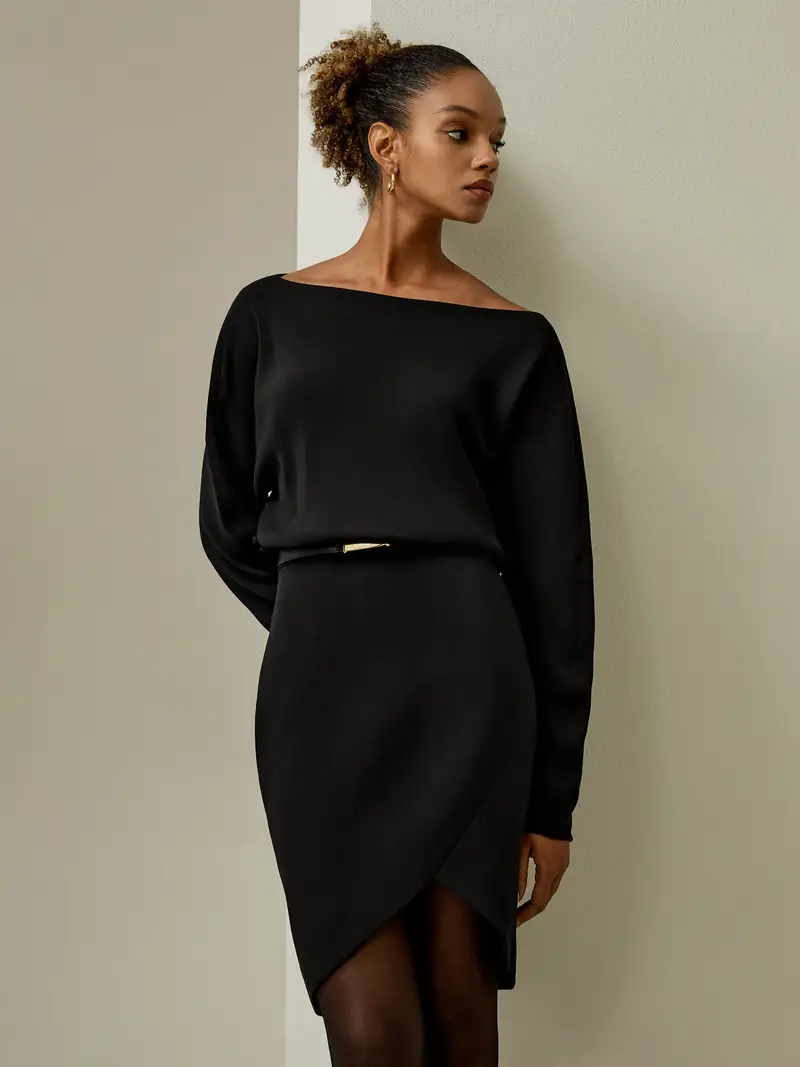 Abiti In Seta Scollatura A Barchettaimpreziosito In Vitaconfort Di Lusso E Vestibilità Fluid Confort Di Lusso E Vestibilità Fluid Nero