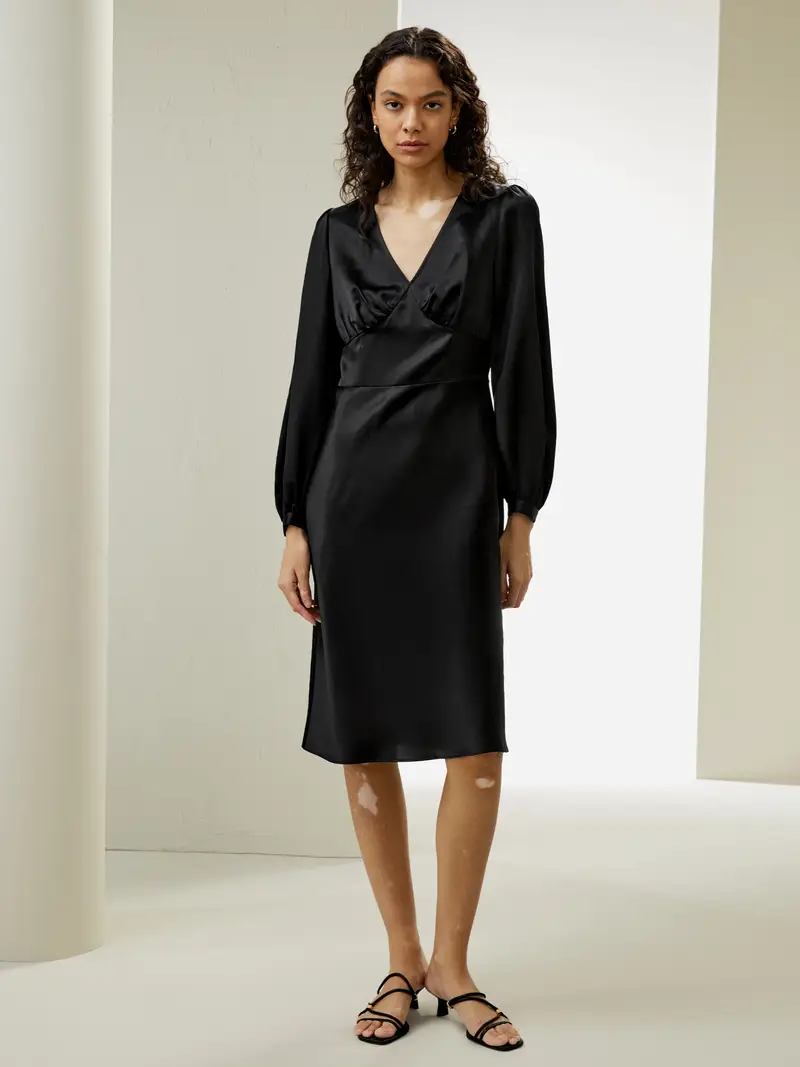 Abito Da Sposa Seta Maniche Lunghe Charmeuse Di Seta Confort Di Lusso E Vestibilità Fluid Pacchetto Regalo Nero