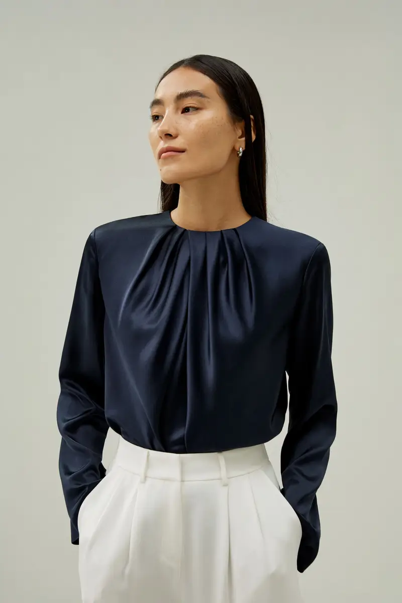 Blusa A Maniche Lunghe Girocollo100% Seta Di Gelso 100% Seta Di Gelso Morbida E Traspirante Blu-Marino