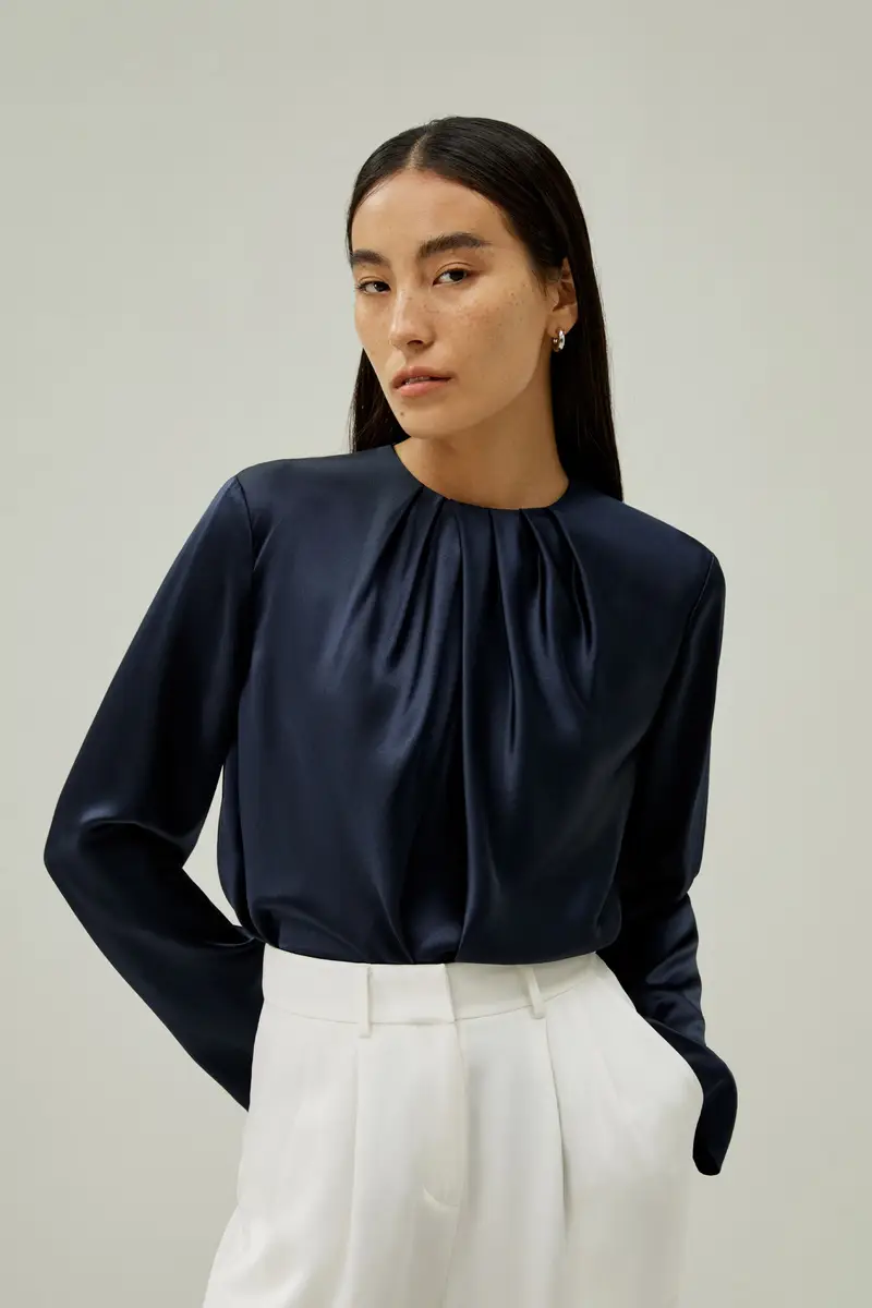 Blusa A Maniche Lunghe Vestibilità Comodafungo Gelso 100%. Fungo Gelso 100%. Morbida E Traspirante Blu-Marino