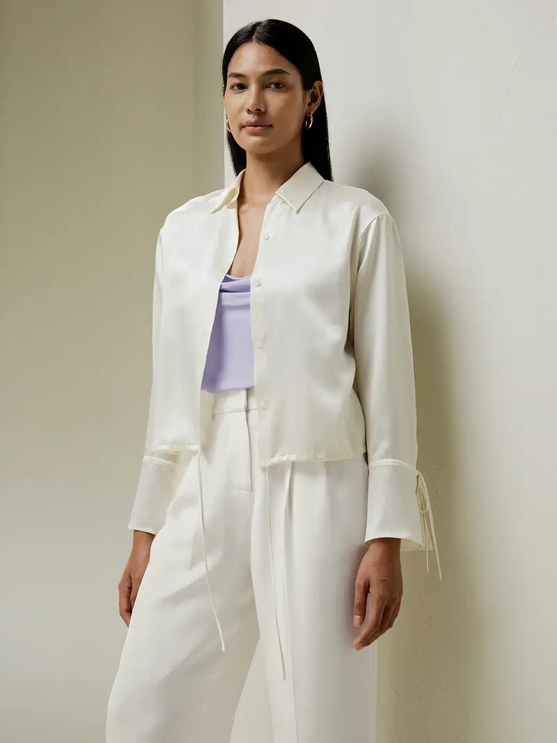 Bluse Eleganti In Seta Giglio Bianco Increspature Sull'Orlo E Sulle Maniche 100% Pura Seta Dermocompatibile E Traspirante