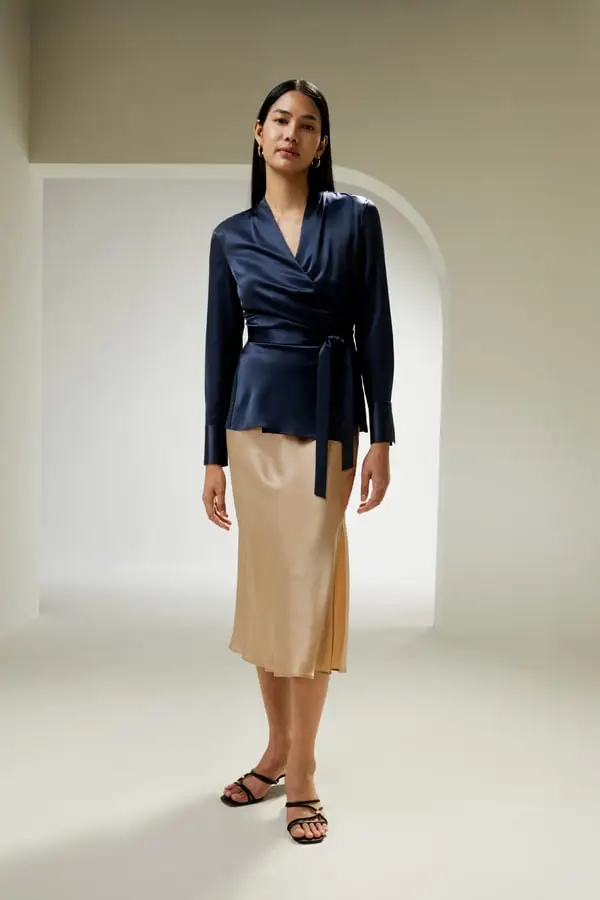 Camicetta Avvolgente Seta Blu-Marino Natasha Gibson, Clessidra Elegante