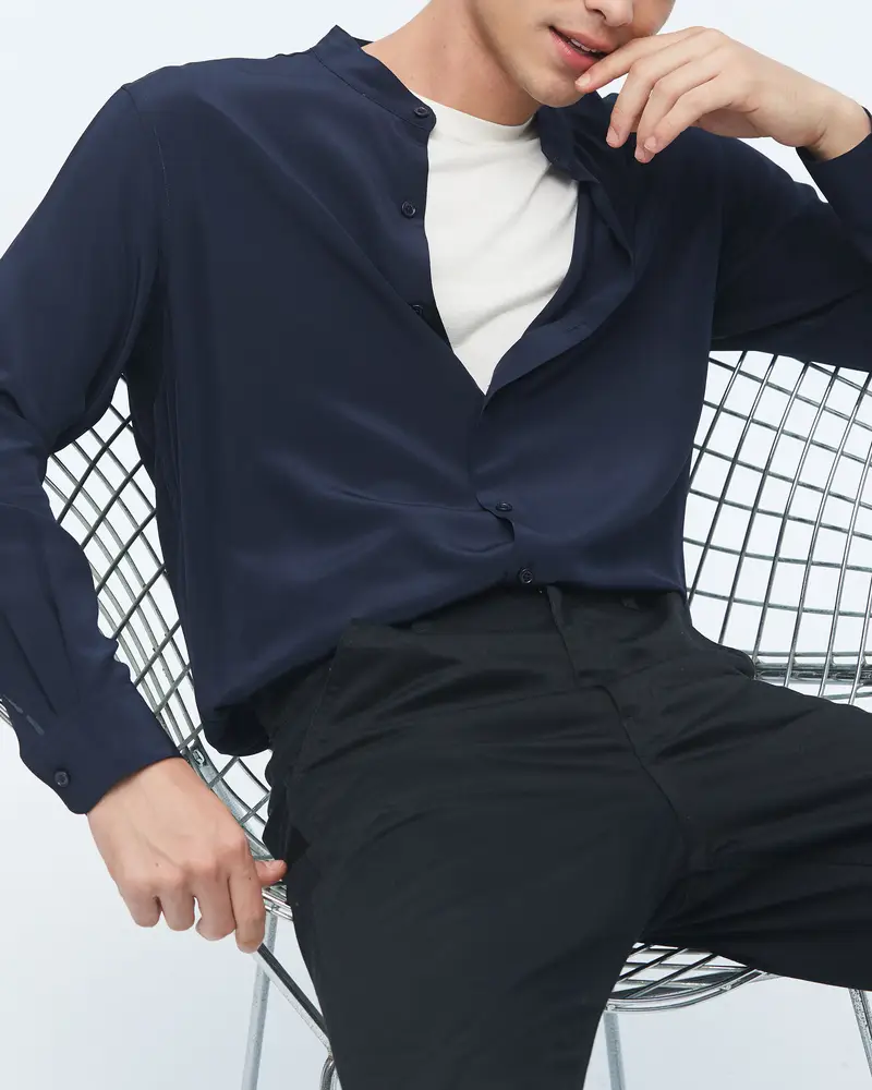 Camicia Di Seta Uomo Blu-Marino Collo Alto, Bottone In Madreperla 100% Seta Di Gelso Privo Di Sostanze Chimiche Nocive