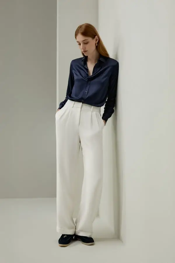 Camicia Seta Blu-Marino N12 Elegante, Liscia e Morbida per Lavoro e Tempo Libero