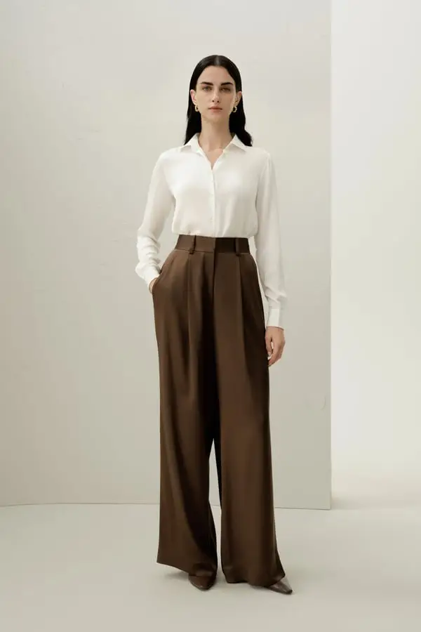 Camicia Seta Colletto Aperto Bianco Fumo - Morbida & Elegante per Lavoro o Tempo Libero