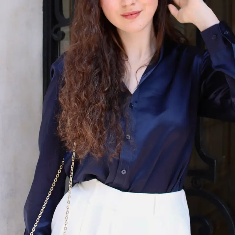 Camicia Seta Donna Blu-Marino Stile Più Curato, Adattamento Regolare 100% Seta Pura Privo Di Sostanze Chimiche Nocive