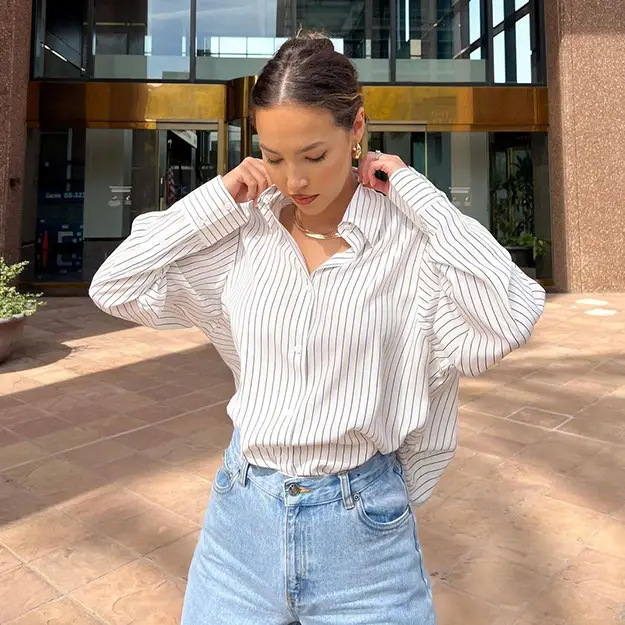 Camicia Seta Donna Gessato Blu Splendida Lucentezza, Guscio Abbottonato 100% Seta Pura Privo Di Sostanze Chimiche Nocive