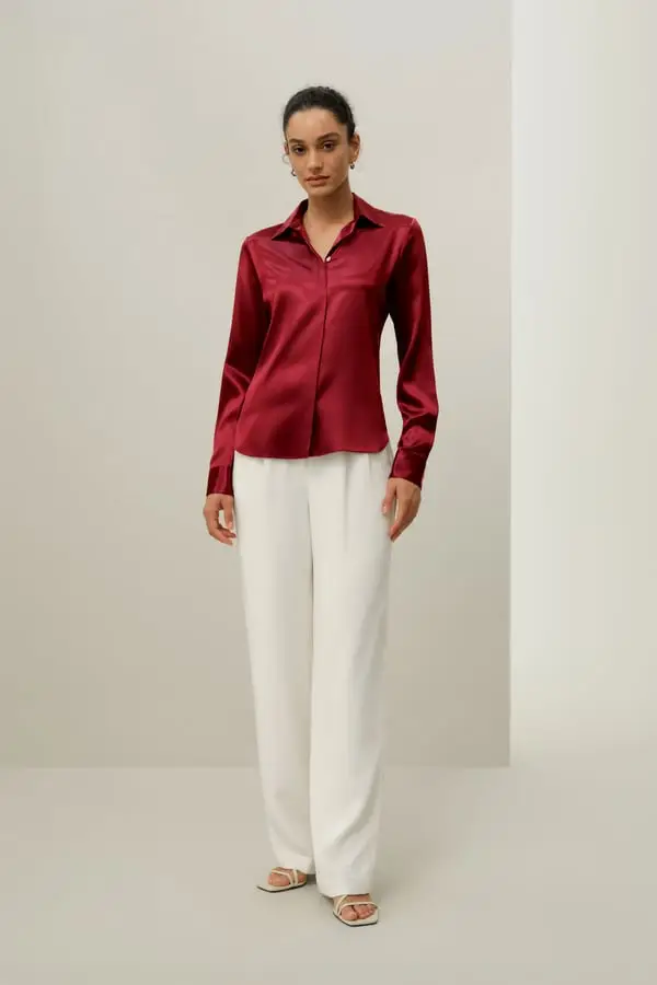 Camicia Seta Slim Violetto Rosso - Elegante con Spalla a Carré
