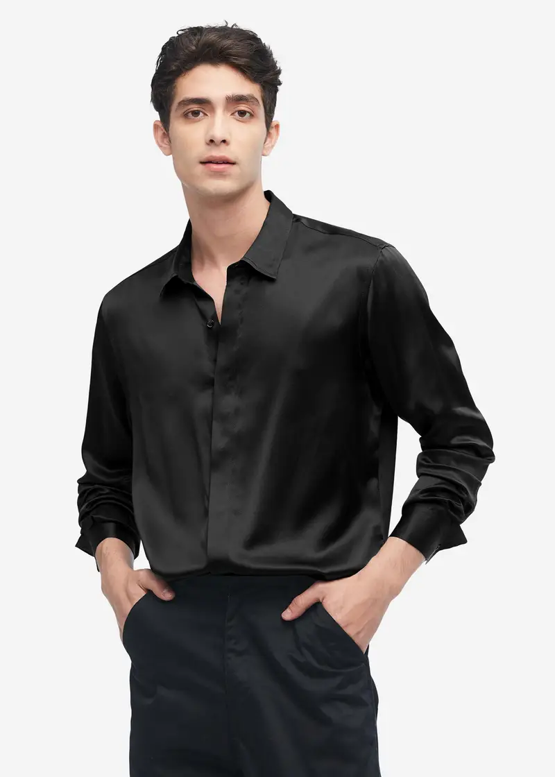 Camicia Seta Uomo Nero Bottone In Madreperla, Taglio Regolare 100% Seta Di Gelso Perfettamente Adatto Per Clienti Con Le Pelli Sensibili