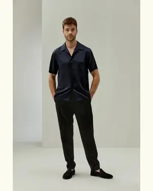 Camicia Seta Uomo Uomo Colletto A Bavero Seta Di Gelso Traspirante Superleggero Per Le Persone Allergiche Blu Notte