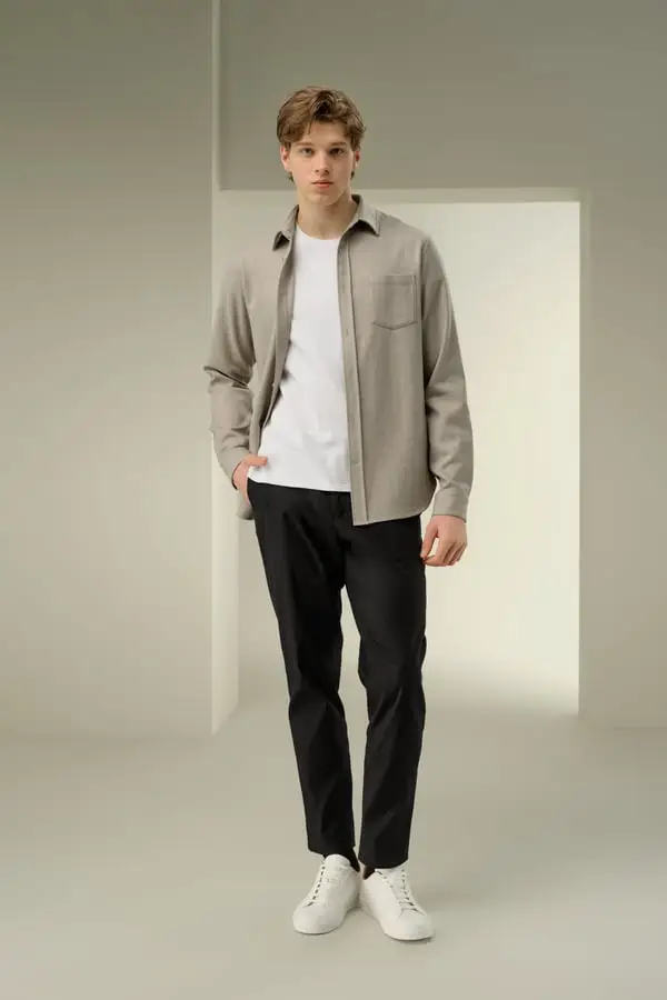 Camicia Uomo Oversize Seta-Lana Ciottolo - Calda, Elegante e Versatile