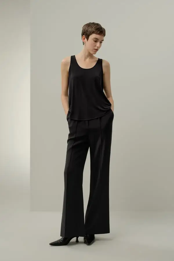 Canotta Jersey Seta Breeze Nero - Elegante e Traspirante per Comfort Quotidiano