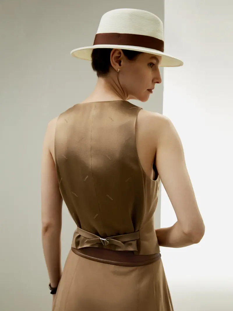 Canotte In Seta Eleganti Pseudo-Tasche Lana Lana e Seta Leggero E Traspirante Un'Atmosfera Classica Marrone