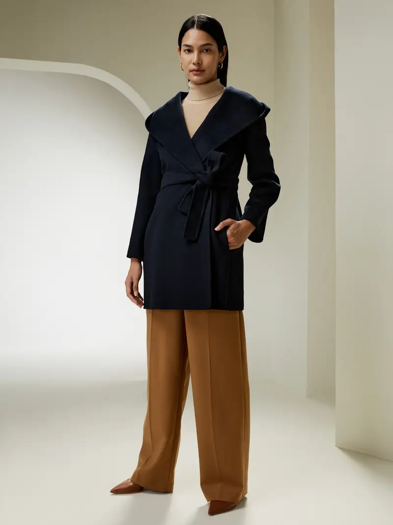 Cappotto Donna Blu Navy Cintura Abbinata 50% Cashmere E 50% Lana Un Must Per L'Autunno E L'Inverno