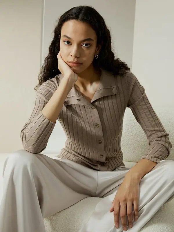 Cardigan Cashmere Cammello Scuro Scollo A V Classico Seta E Cashmere Caldo, Morbido E Delicato Sulla Pelle