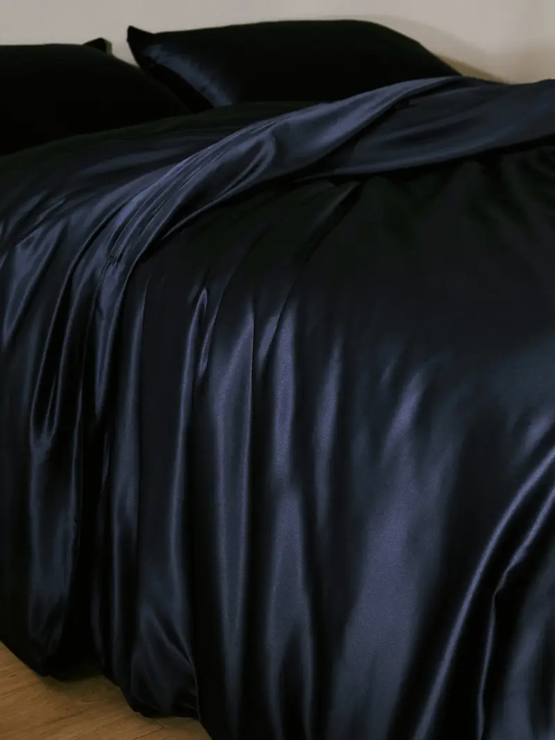 Copripiumini Seta Blu-Marino Numero Di Fili Più Alto Seta Delicato Sulla Pelle E Traspirante