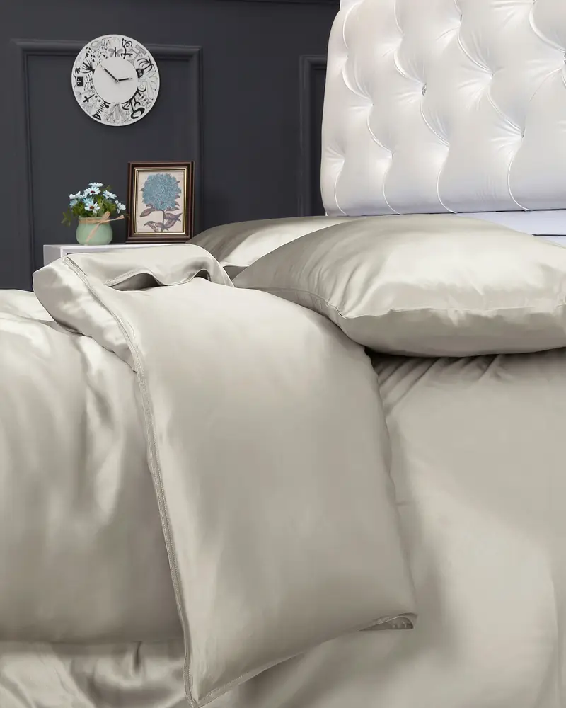 Copripiumino In Seta Grigio Argento Cerniera Nascosta 100% Seta Perfettamente Adatto Per Clienti Con Le Pelli Sensibili