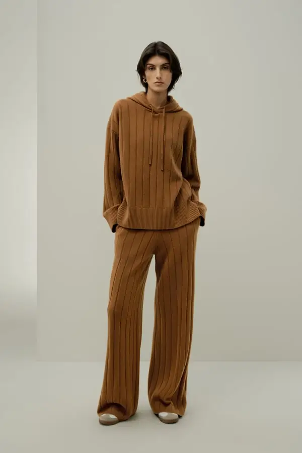 Donna Felpa in Puro Cashmere Morbida a Maglia Coste con Cappuccio Cannella